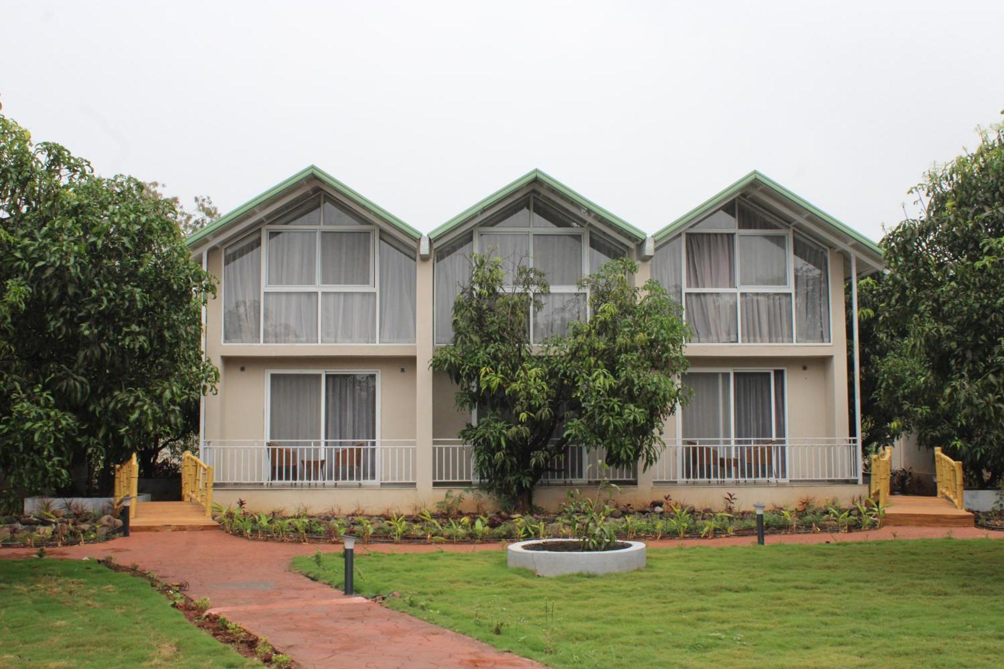 Mango Leaf Lake Resort Malkhed Exterior photo