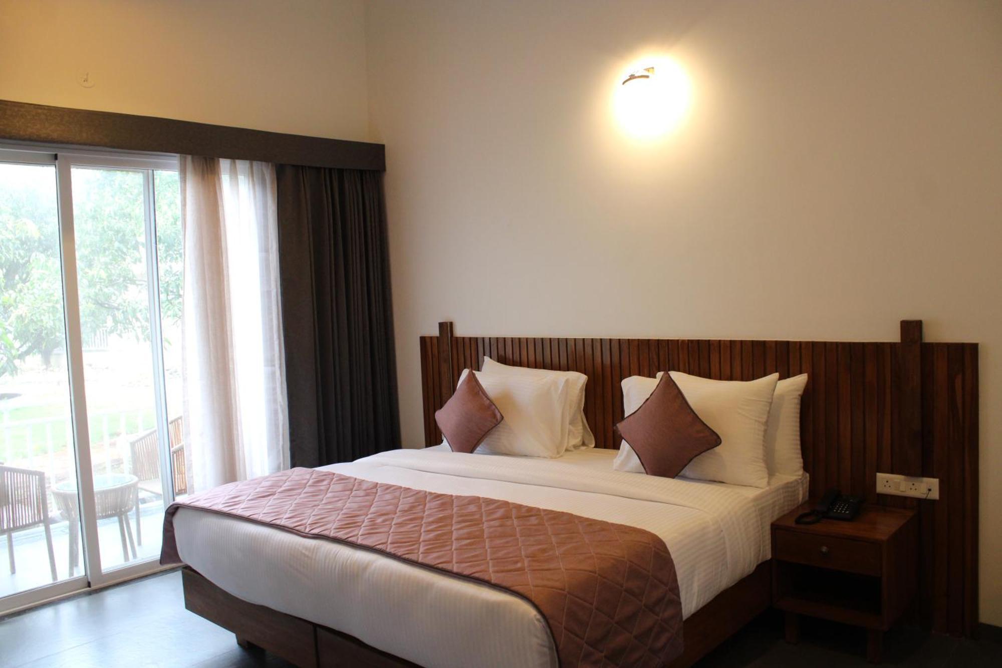 Mango Leaf Lake Resort Malkhed Exterior photo